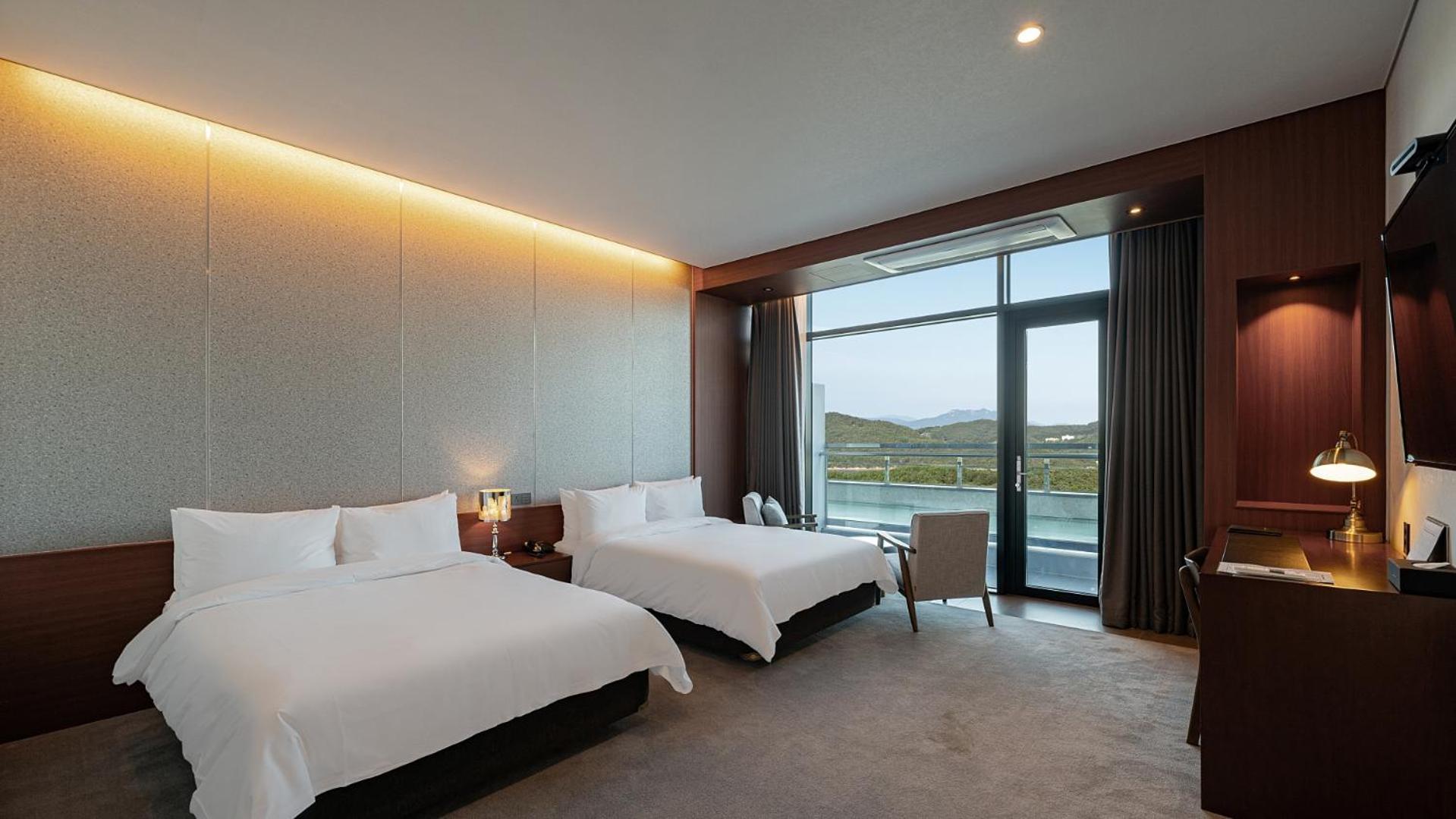 Hotel Jcs Yeosu Exterior photo