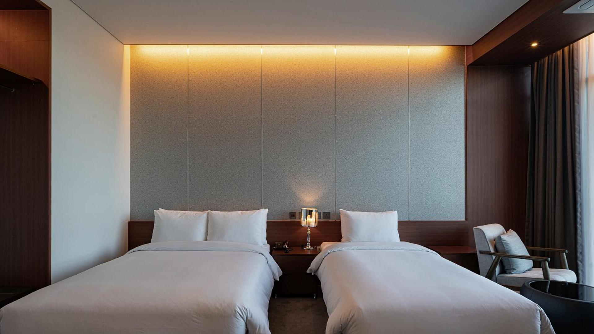 Hotel Jcs Yeosu Exterior photo