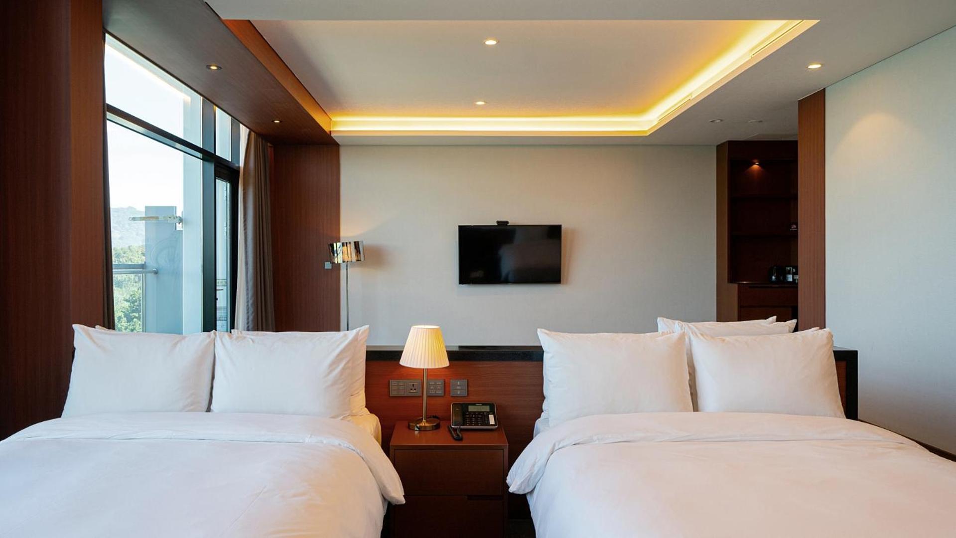 Hotel Jcs Yeosu Exterior photo