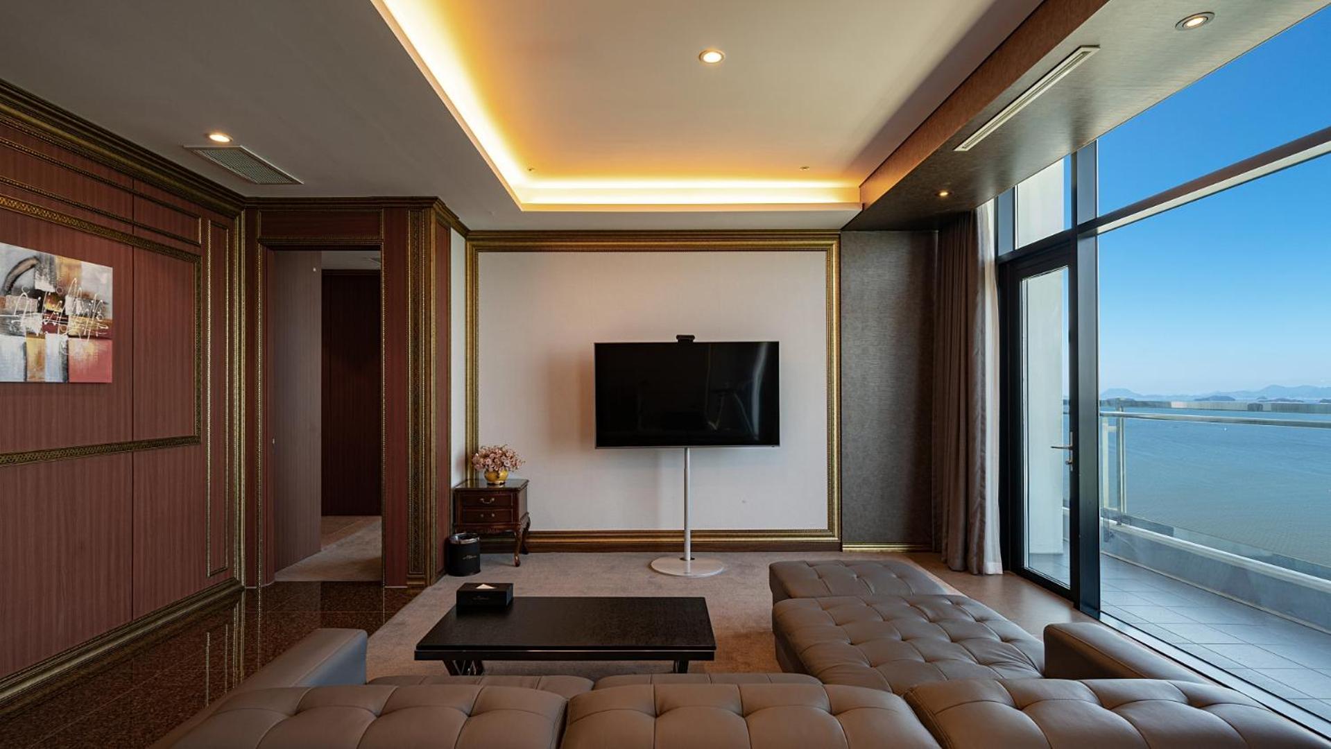 Hotel Jcs Yeosu Exterior photo